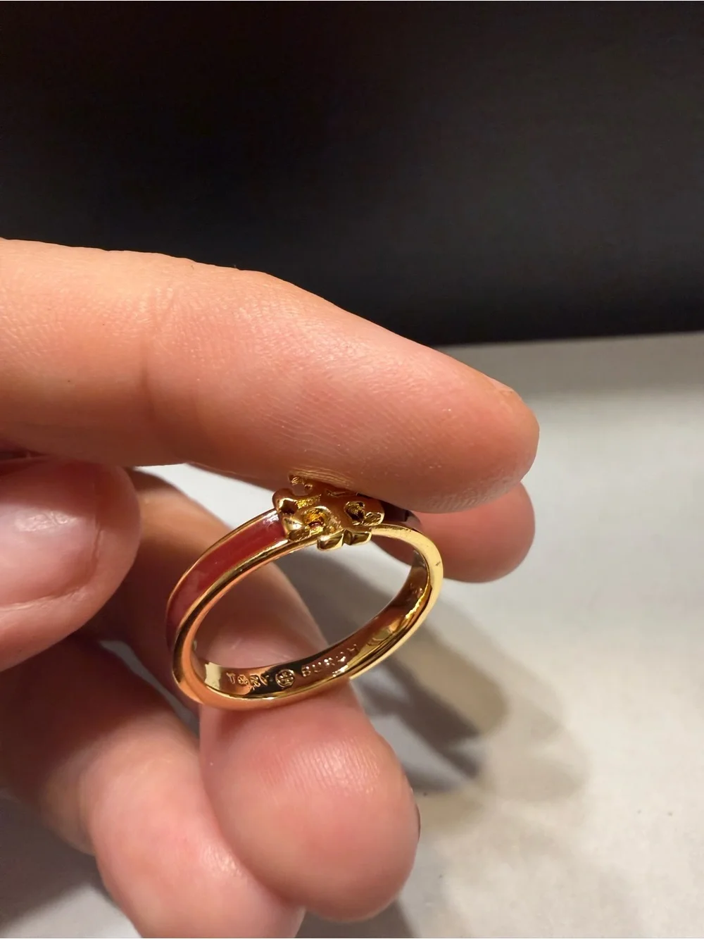 NEW Tory Burch Kira Icon enamel ring gold-tone maroon colored band size 7.5